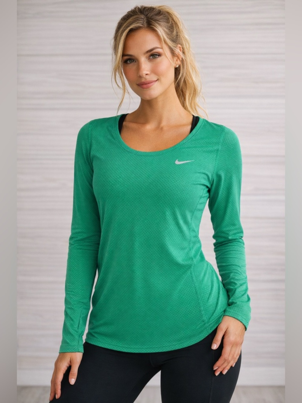 Nike | Women's Long-Sleeve Green Dri-FIT Performance Top - Size S
